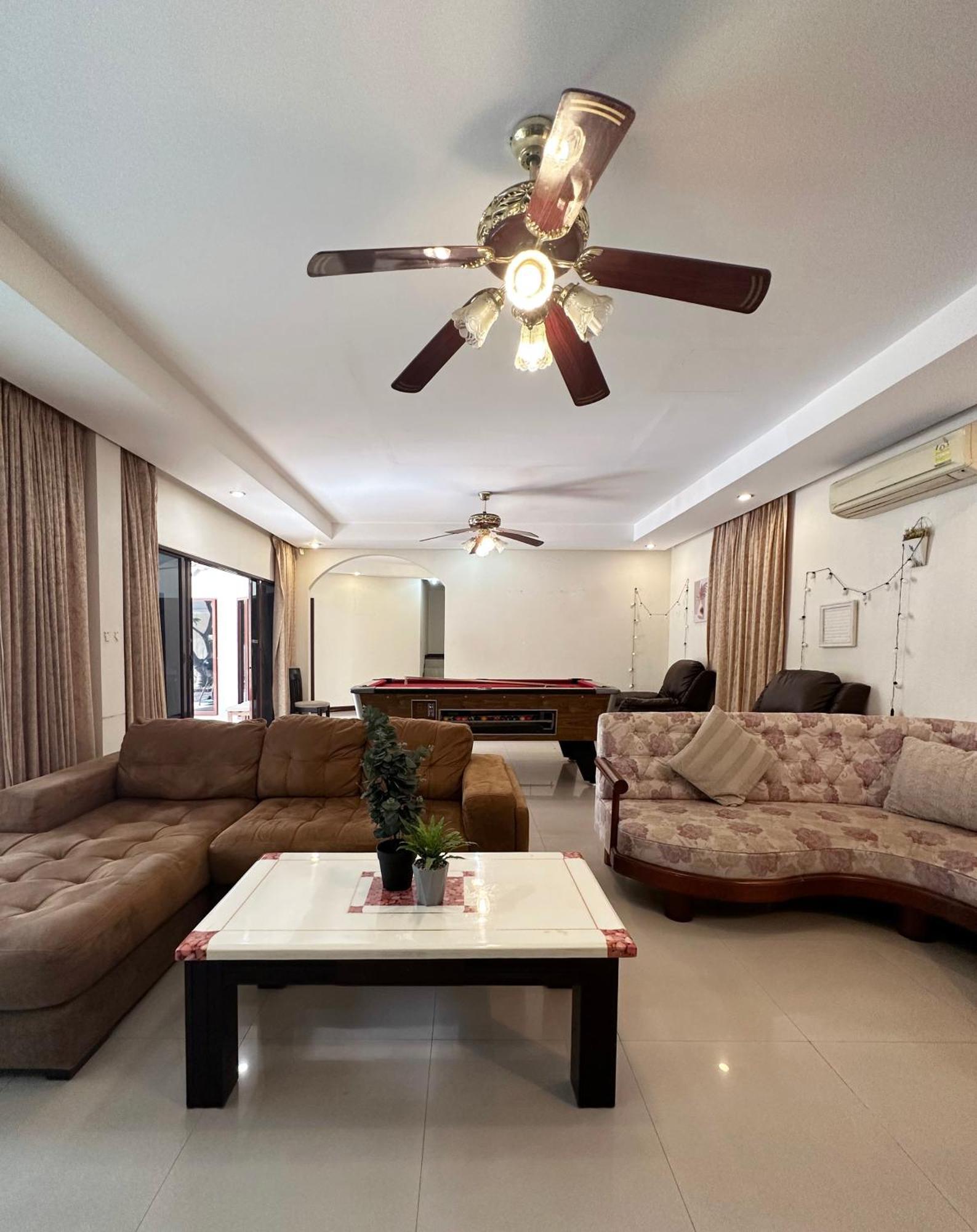 Blooming Hill Boutique Suites Pattaya Εξωτερικό φωτογραφία